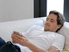 Sultry MILF London River gets her shaved pussy plowed