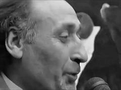 Grote mammen, Europees, Softcore pornografie, Tieten likken