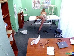 Amateur, Tromperie, Lesbienne, Léchez, Bureau, Chatte, Russe, Uniforme