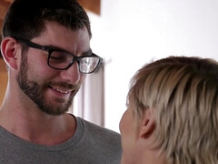 Arsch, Blondine, Blasen, Spermaladung, Hd, Natürlichen titten, Rasiert, Titten