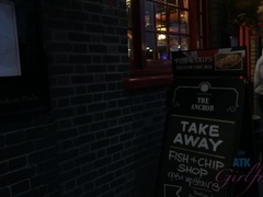 Amateur, Cul, Sucer une bite, Brunette brune, Poilue, Lesbienne, Mamelons bombés, Douche