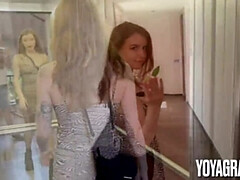 Жопа, Язык в попке, Сперма во рту, Эксгибиционист, Натуральные сиськи, От первого лица, На публике, Сиськи