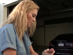 Beauté, Blonde, Plantureuse, Doigter, Poilue, Lesbienne, Mamelons, De plein air