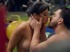 Amerikanisch, Schwarz, Aufs gesicht abspritzen, Sporthalle, Latina, Muschi, Jungendliche (18+), Titten