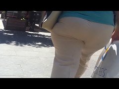 エロ熟女, デブ, お婆さん, Hd, アウトドア, パンティ, 公共, スパイ