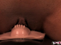 Grosse titten, Stiefel, Braunhaarige, Lingerie, Masturbation, Milf, Strümpfe, Spielzeuge