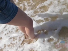 Amateur, Plage, Bikini, Doigter, Petite amie, Poilue, Pov, Nénés