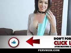 Огромные размеры, Милф, Между сисек, Сиськи