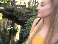Leie, Grosser arsch, Freundin, Orgasmus, Im freien, Rasiert, Titten, Spanner