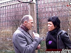 Enthousiasteling, Bruinharig, Duits, Hd, Huisvrouw, Moeder die ik wil neuken, Openbaar, Tieten likken