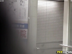 美人, 巨乳な, カワイイ, イマラチオ, 日本人, 乳首, オーガズム, 公共