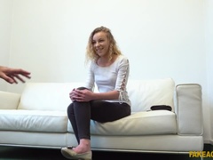 Leie, Blasen, Spermaladung, Aufs gesicht abspritzen, Handjob, Masturbation, Büro, Pov