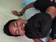 Asian twink amateur fucked bareback at home by his classmate