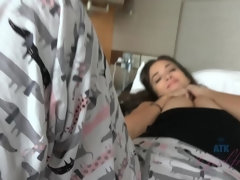 Cul, Brunette brune, Éjaculation interne, Piercing, Pov, Rasée, Allumeuse, Nénés