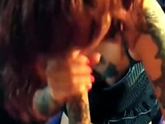 Amateur, Sucer une bite, Tir de sperme, Faciale, Femme au foyer, Lingerie, Pov, Rousse roux