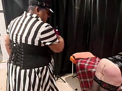 Amateur, Culo, Gorda, Tetas grandes, Policía, Castigada, Coño, Uniforme