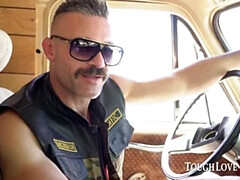 Grote lul, Pijpbeurt, Bruinharig, Auto, Klein, Realiteit, Slet, Tieten likken