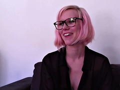 Femme dominatrice, Pov