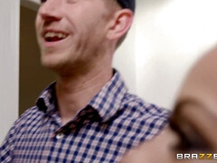 Cul, Nana, Gros cul, Grosse bite, Gros seins, Blonde, Sucer une bite, Hard