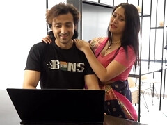 Спальня, Брюнетки, Сперма во рту, Подружка, Индианки