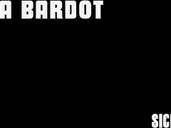 Culo grande, Tetas grandes, Penetracion con dedos, Sexo duro, Madres para coger, Pequeña, Coño, Realidad