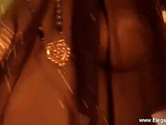 Morena, Hd, Indio, Madres para coger, Natural, Desnudo, Desnudarse, Calientapollas