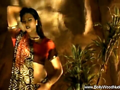 Brunette brune, Hd, Indienne, Nue  à poil, Naturelle, Nue, Se déshabiller, Allumeuse