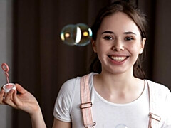 18 jahre, Leie, Fingern, Masturbation, Natürlichen titten, Dürr, Solo, Titten