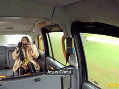 フェラチオ, イギリス人, 車, エロ熟女, ハードコア, 淫乱熟女, ハメ撮り, コキ