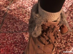 Grote mammen, Rondborstig, Vastgebonden