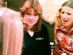 Zoenen, Lesbisch, Ondergoed, Masturbatie, Natuurlijke tieten, Kut duiken, Tieten likken, Oud