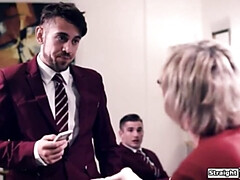 Kont, Grote lul, Grote mammen, Dominatie, Groepseks, Hardcore, Moeder die ik wil neuken, Student