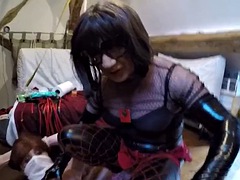 Enthousiasteling, Anaal, Bondage discipline sadomasochisme, Omie, Hardcore, Latex, Rijpe lesbienne, Shemale