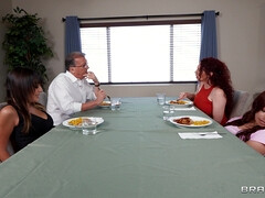 Violet Gems gets her pussy licked by Xxlayna Marie