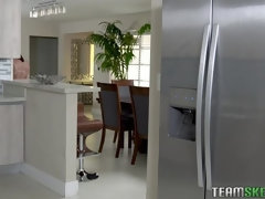 69 negenenzestig, Zwart, Blond, Bruinharig, Vingeren, Keuken, Natuurlijke tieten, Zempak