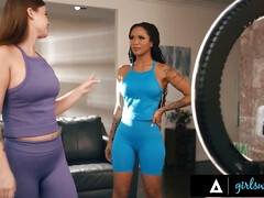 デカ尻, デカパイ, 指いじり, Hd, 異人種間, オマンコ, 義母, オッパイの