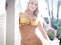 18 jaar, Kont, Lieveling, Grote kont, Badpak, Softcore pornografie, Alleen, Tiener