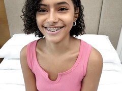 18 jaar, Enthousiasteling, Grote lul, Pijpbeurt, Schattig, Klein, Gezichtspunt, Zuigen