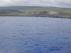 Playa, Bikini, Morena, Penetracion con dedos, Pov, Público, Tetas, Mojado