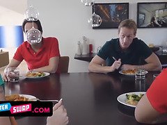 Blasen, Sperma im mund, Kehlenfick, Hundestellung, Hd, Reiten, Taboo, Jungendliche (18+)