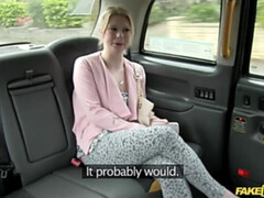 Leie, In den arsch, Auto, Hundestellung, Fingern, Lecken, Pov, Muschi