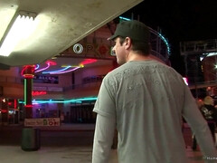 Amateur, Plantureuse, Couple, Hard, Hôtel, Mère que j'aimerais baiser, Public, Fumer