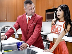 18 летние, Большая жопа, Большой член, Большие сиськи, Собачьи, Вчетвером, Тощие, Молоденькие