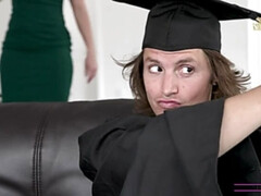 Bruinharig, Sperma, Lul, Gezin, Hardcore, Ondergoed, Moeder die ik wil neuken, Stiefmoeder