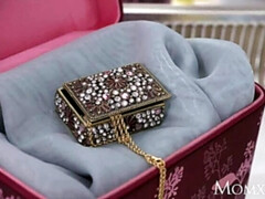 18 años, Culo grande, Morena, Lesbiana, Madres para coger, Mamá, Natural, Coño