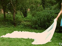 Blonde, Plantureuse, Embrassement, Léchez, Masturbation, Public, Chatte, Chevaucher