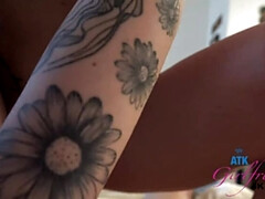 Blasen, Frau frau mann, Fussjob, Handjob, Pov, Jungendliche (18+), Flotter dreier