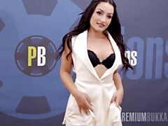 Braunhaarige, Viele männer bespritzen eine frau, Sperma im mund, Spermaladung, Fetisch, Gruppensex, Hd, Schlucken