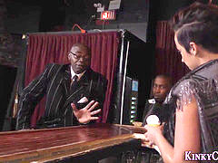 Blasen, Gehörnter ehemann, Spermaladung, Weibliche domination, Gruppe, Handjob, Absätze, Masturbation