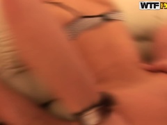 Blondine, Braunhaarige, Hochschule, Aufs gesicht abspritzen, Gruppe, Piercing, Rotschopf, Tätowierung